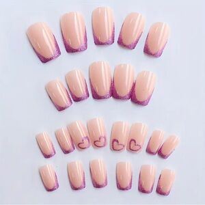 🍒🍒 Pink Glitter Heart Press On Nails 24 Pieces